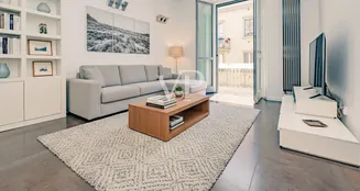 von_poll_real_estate_property_IT252942237_image_0