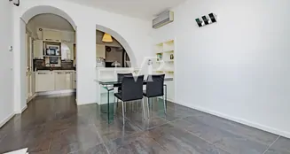 von_poll_real_estate_property_IT252942237_image_6