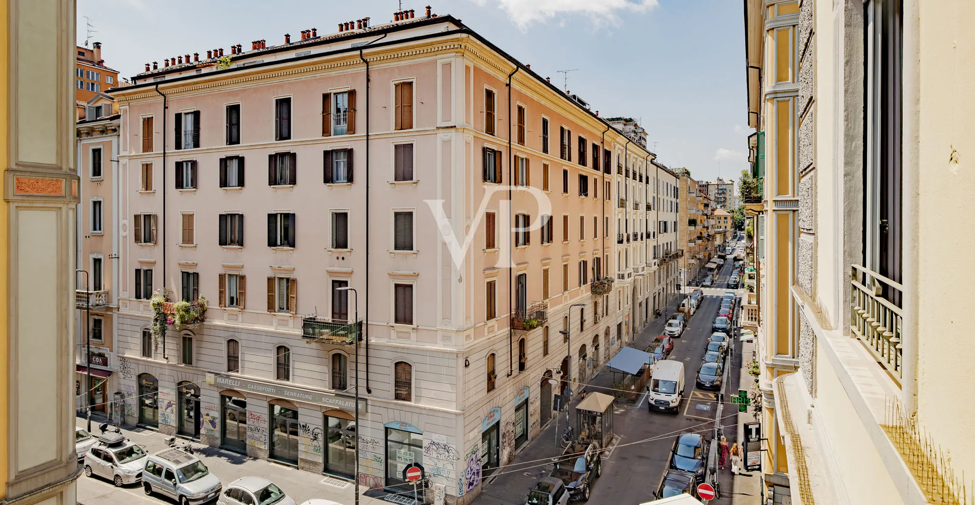 Vista dalla stanza rossa