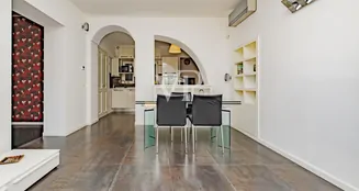 von_poll_real_estate_property_IT252942237_image_5