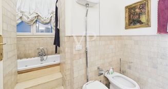von_poll_real_estate_property_IT252942234_image_18