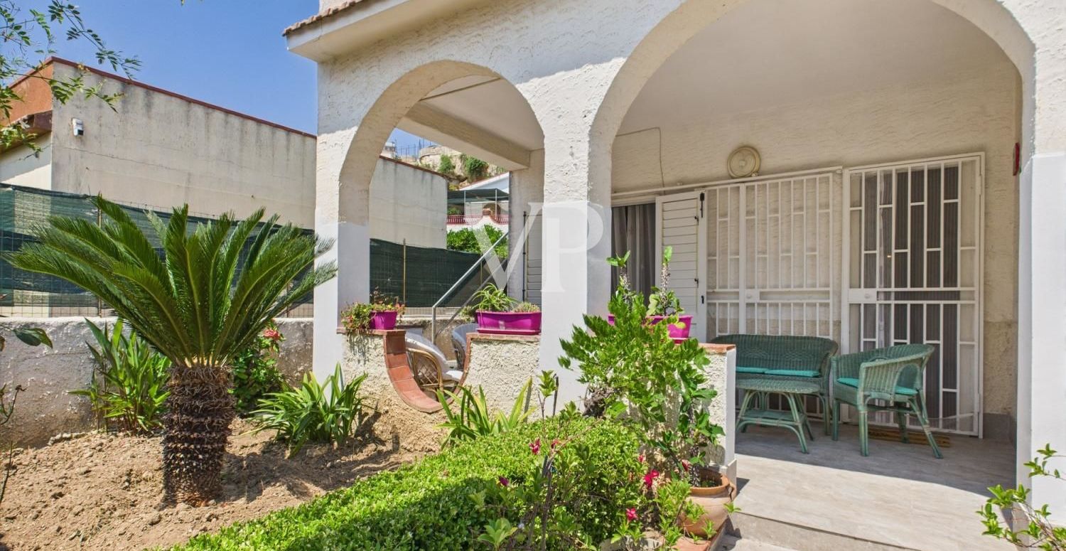 Villa 150 Meter vom Meer entfernt in Lido di Noto - mit privatem Garten