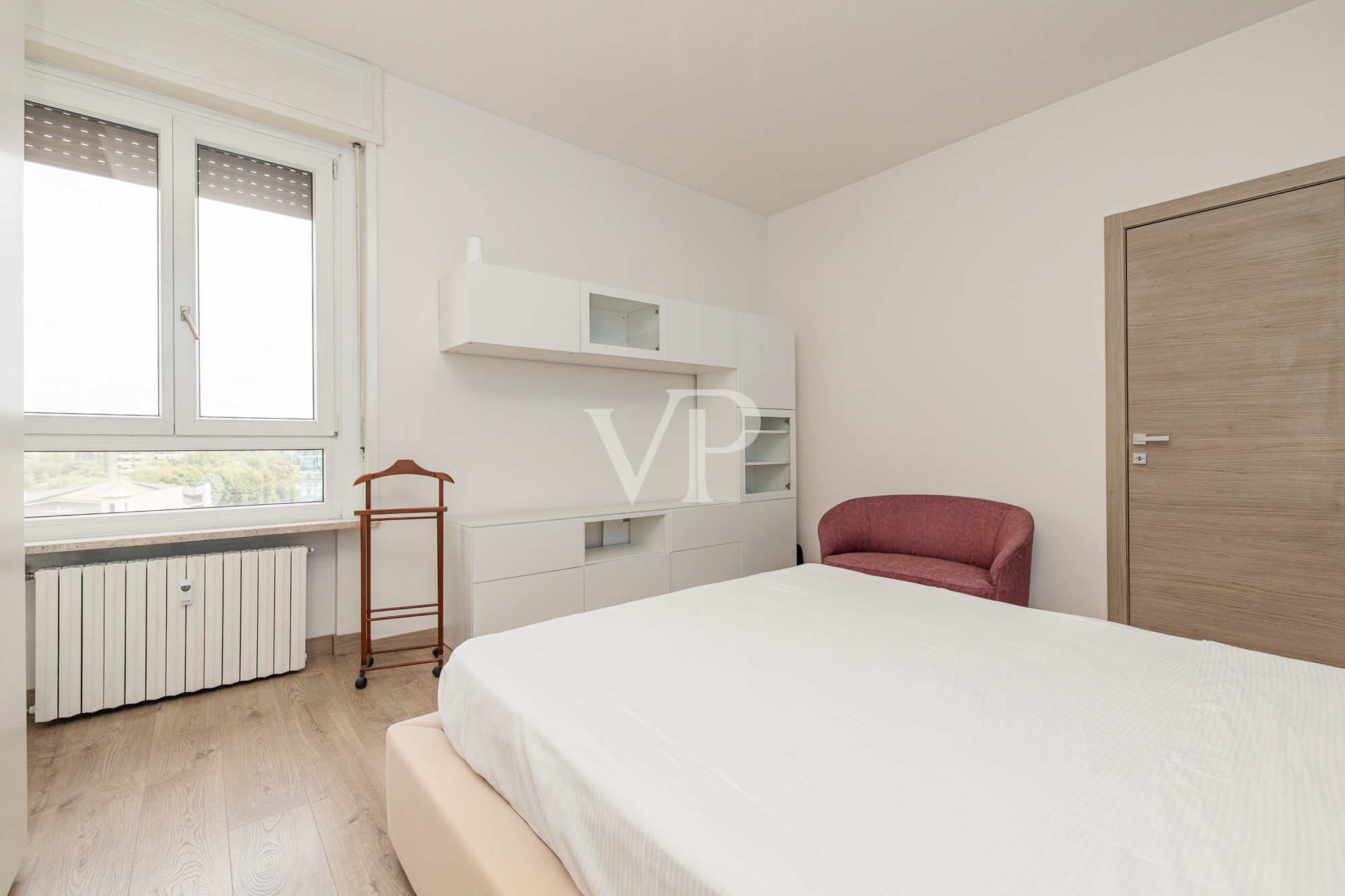 Elegante Vier-Zimmer-Panoramawohnung mit dreifacher Ausrichtung