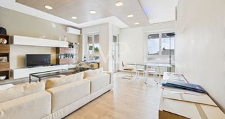 von_poll_real_estate_property_IT252942267_image_1