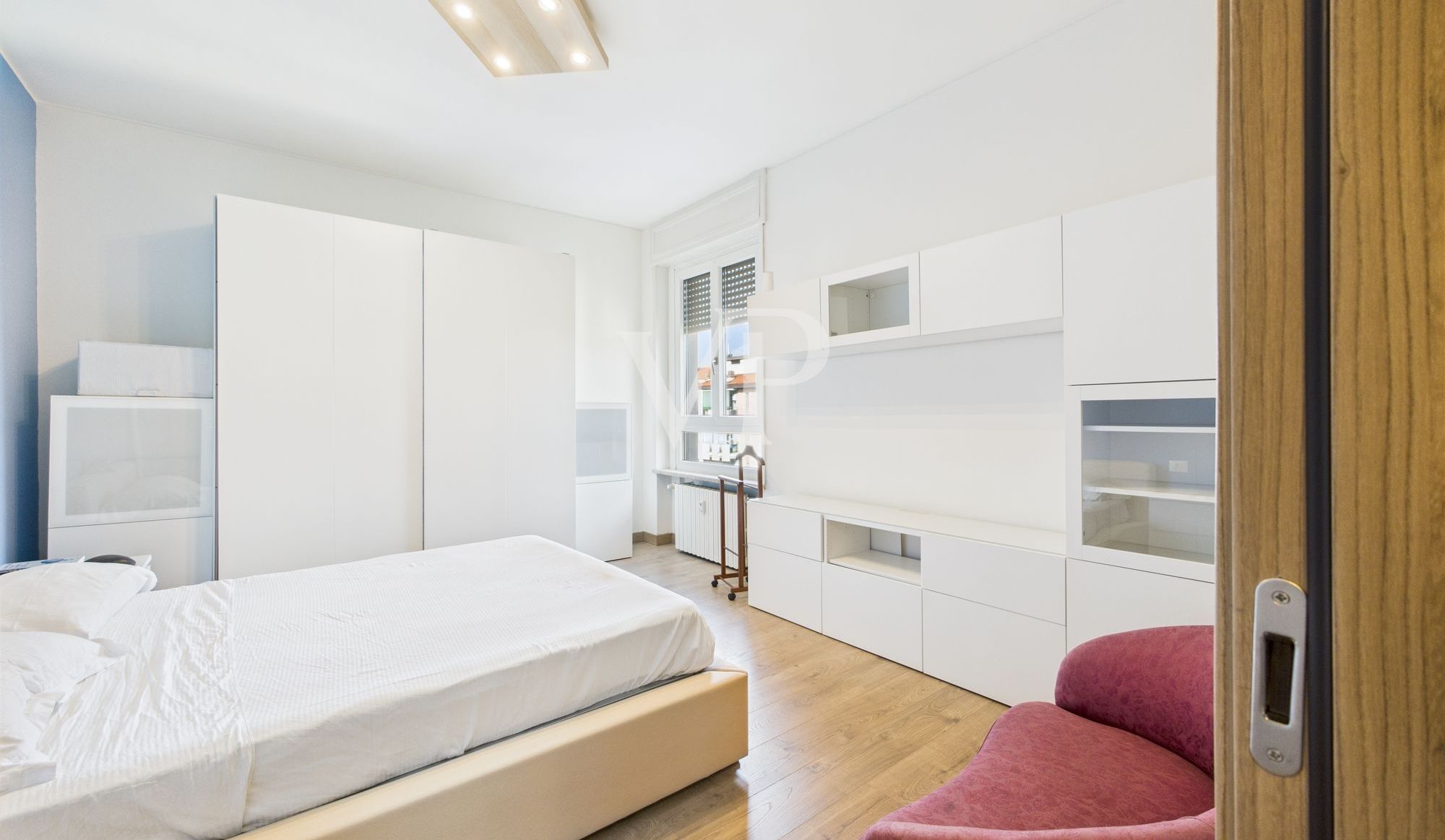 Elegantes renoviertes 150qm Panorama-Penthouse mit dreifacher Ausrichtung in der Via Civenna