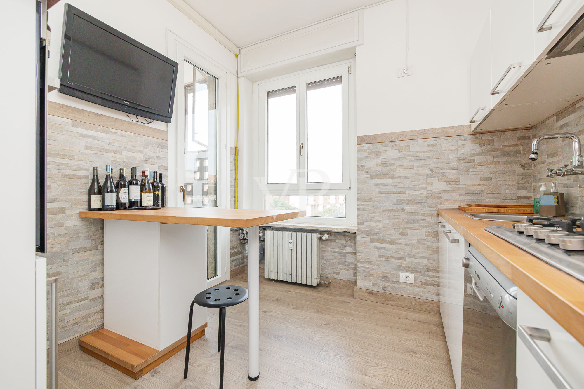 Elegante Vier-Zimmer-Panoramawohnung mit dreifacher Ausrichtung