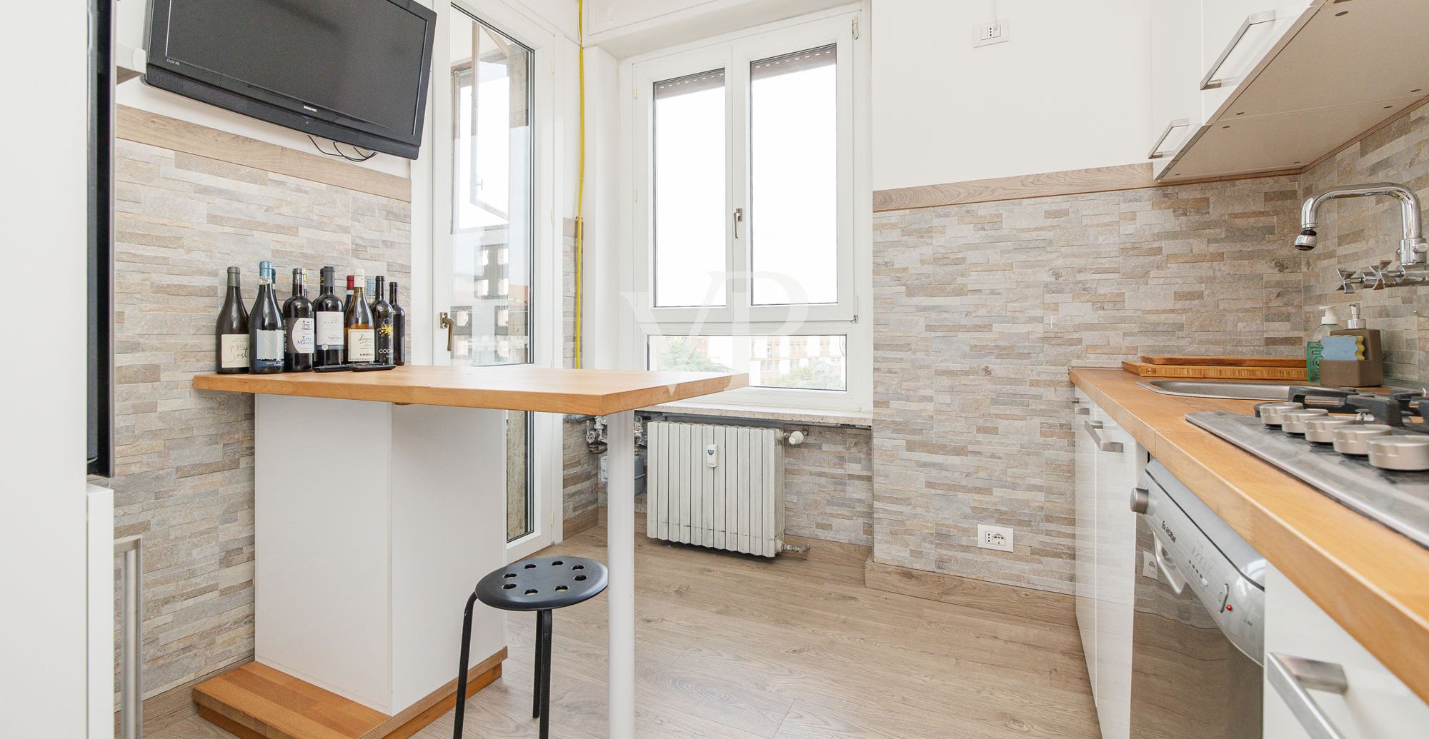 Elegantes renoviertes 150qm Panorama-Penthouse mit dreifacher Ausrichtung in der Via Civenna