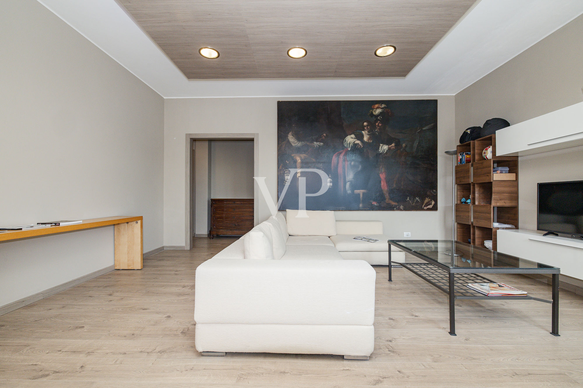 Elegante Vier-Zimmer-Panoramawohnung mit dreifacher Ausrichtung