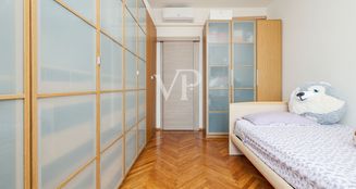 von_poll_real_estate_property_IT252942267_image_33