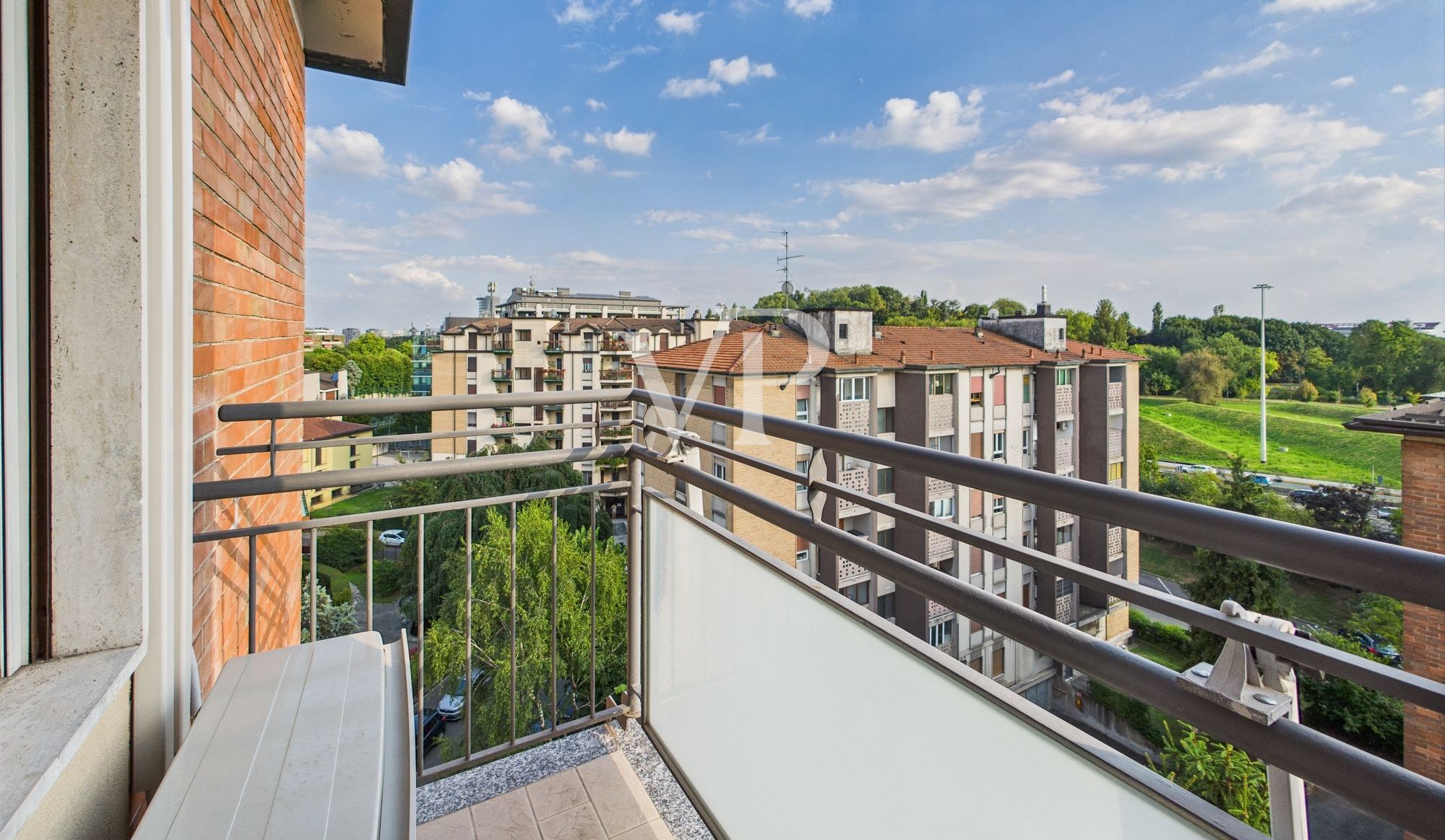 Elegantes renoviertes 150qm Panorama-Penthouse mit dreifacher Ausrichtung in der Via Civenna