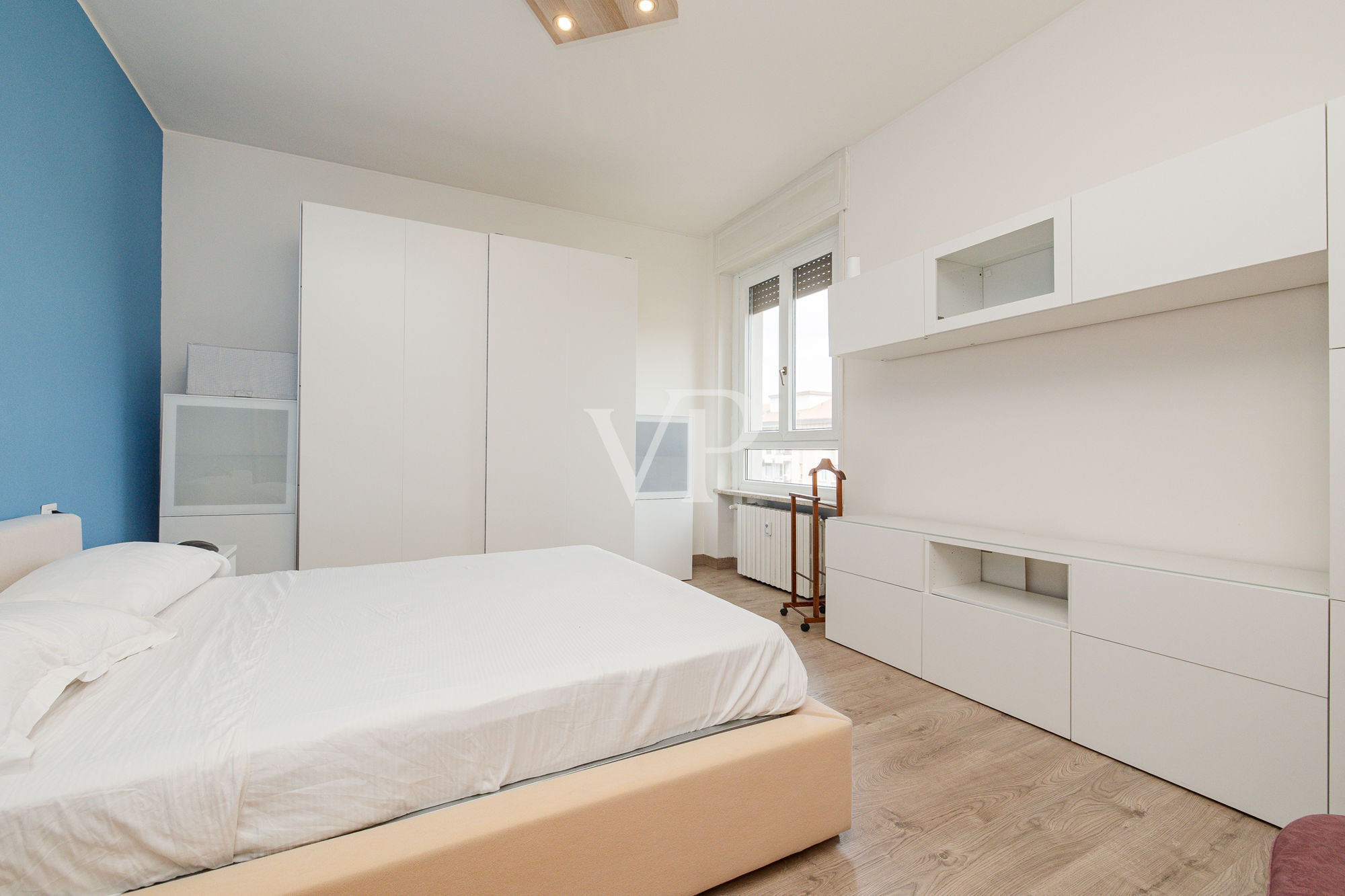 Elegante Vier-Zimmer-Panoramawohnung mit dreifacher Ausrichtung