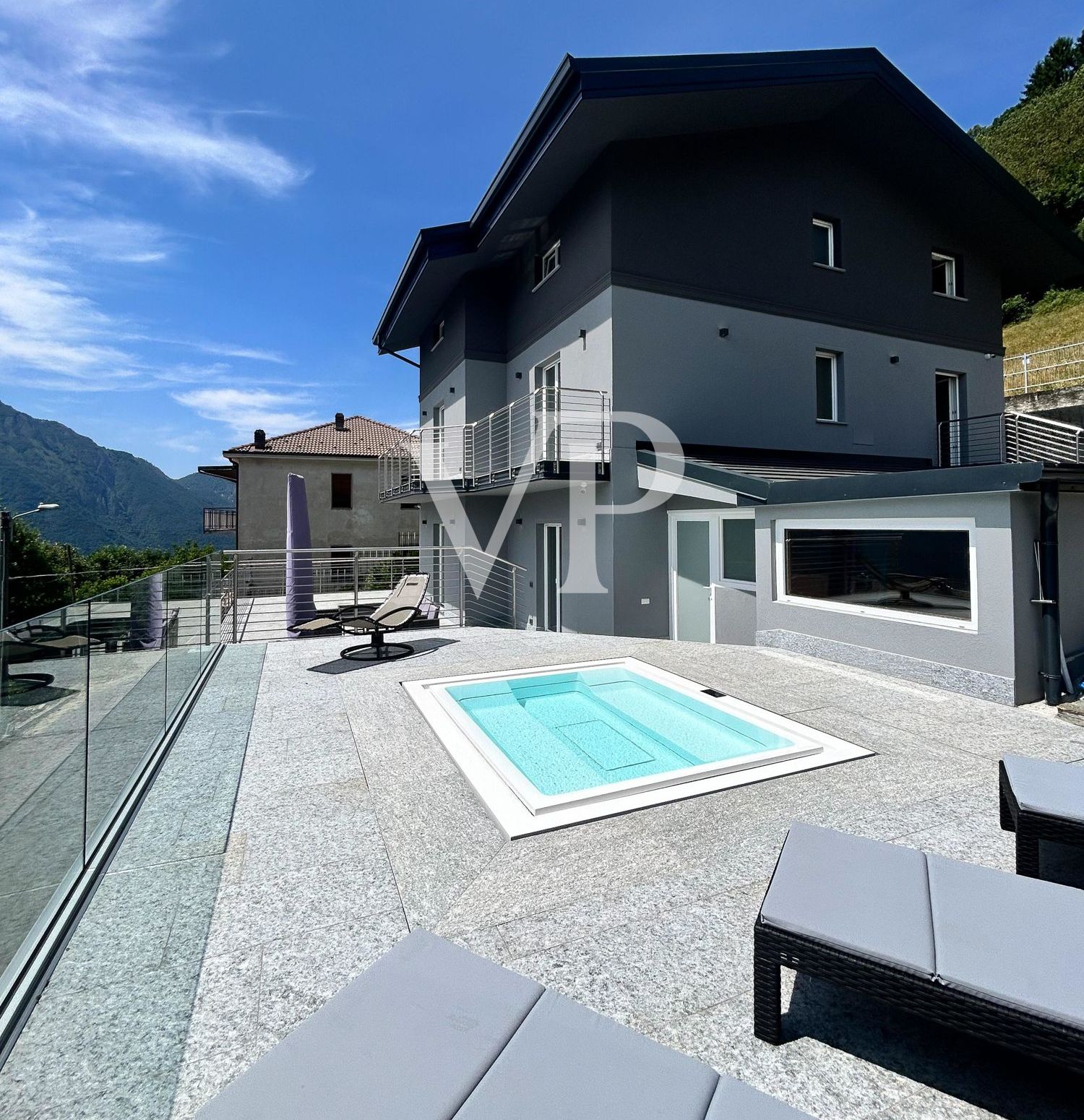 Elegante freistehende Villa in Casargo