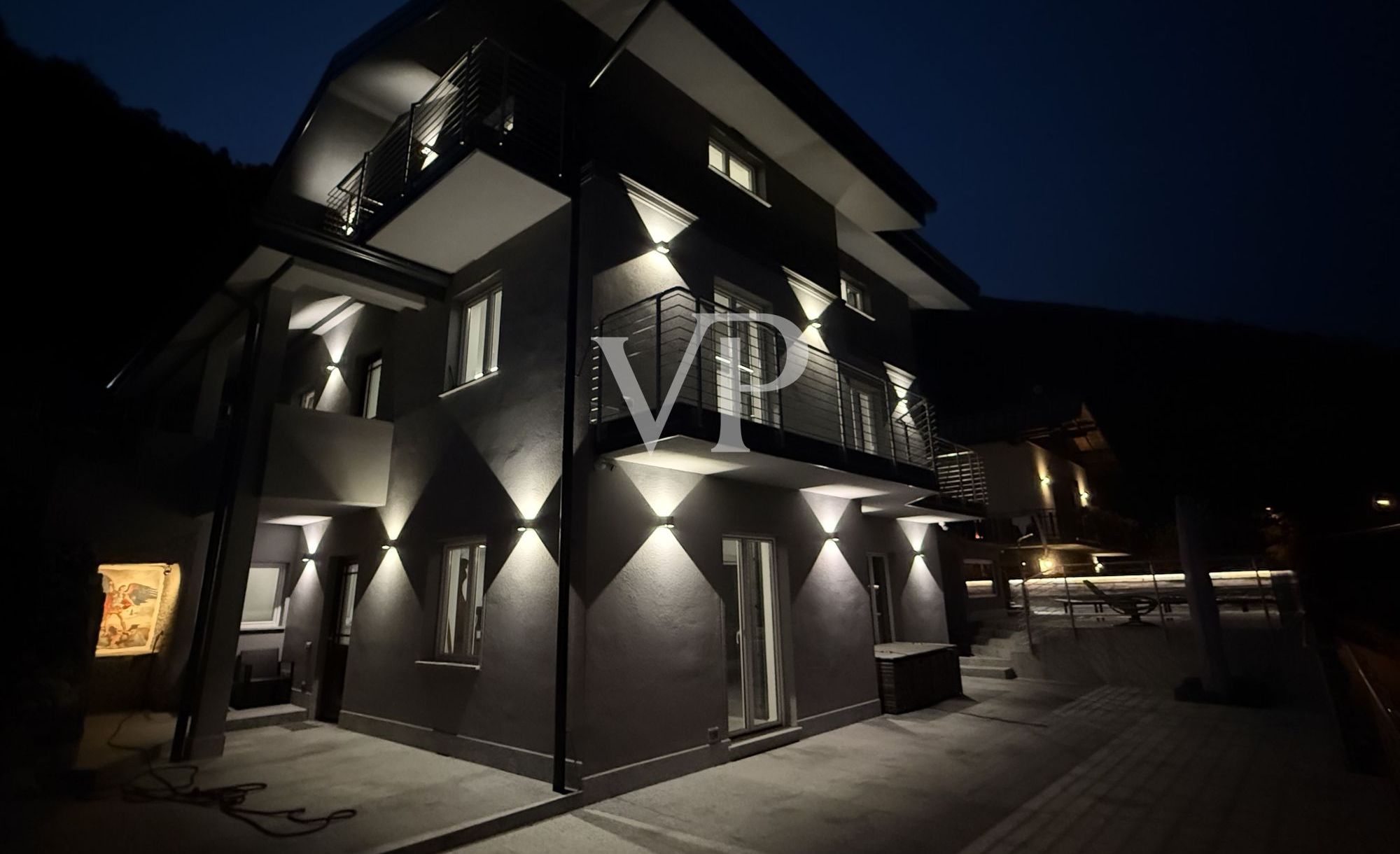 Elegante freistehende Villa in Casargo