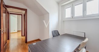 von_poll_real_estate_property_IT252942280_image_4