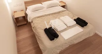 von_poll_real_estate_property_IT252942281_image_8