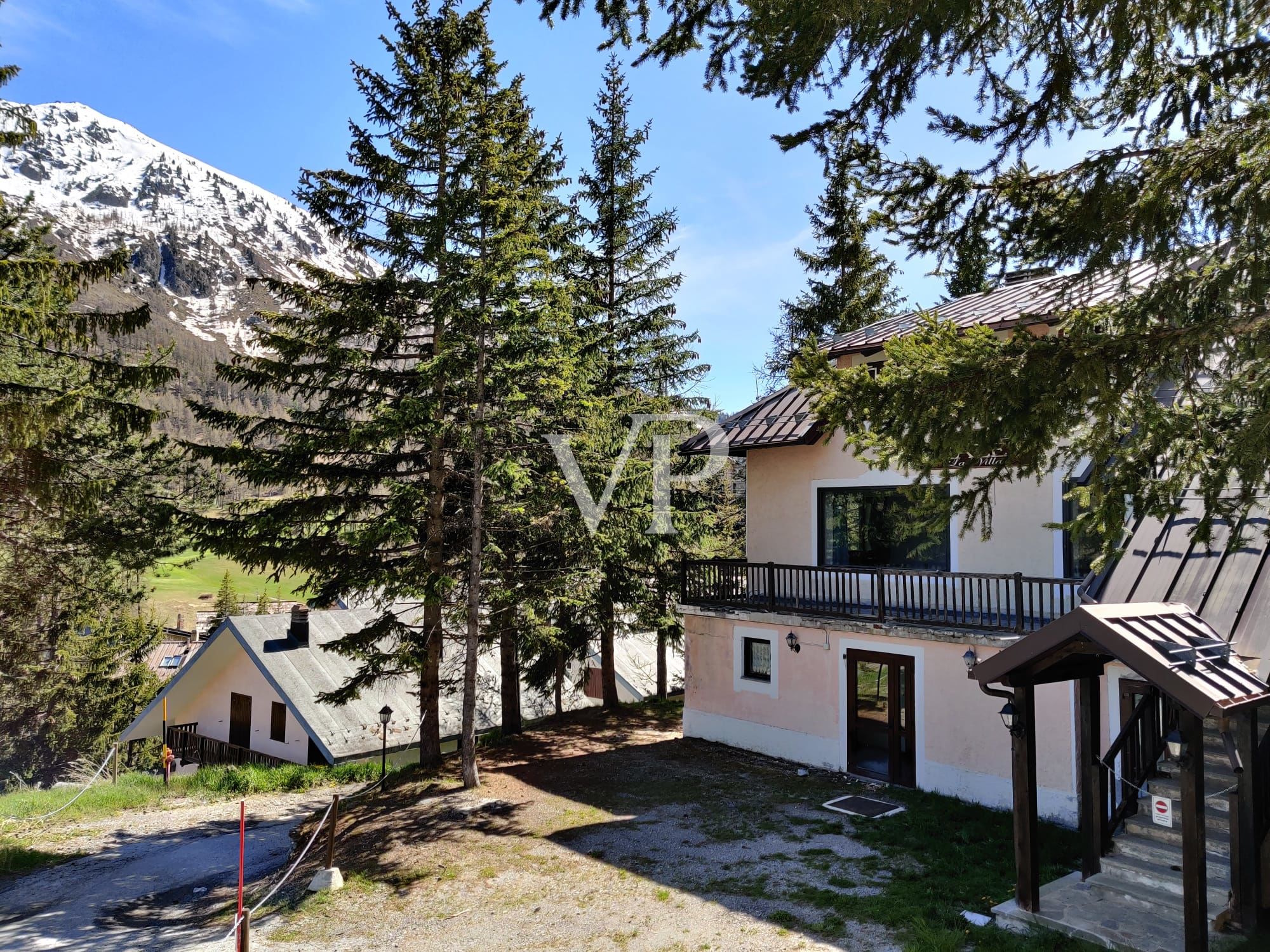 Hotel/Chalet zum Selbstgestalten mit atemberaubender Aussicht