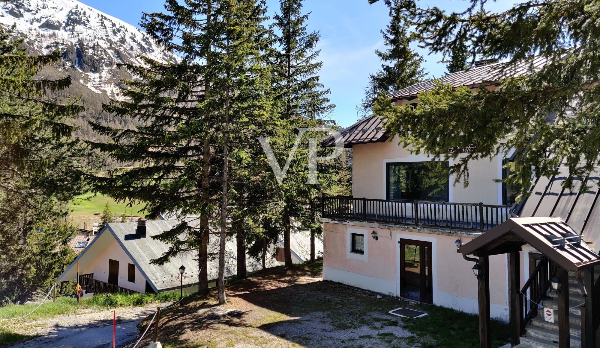 Hotel/Chalet a medida con impresionantes vistas