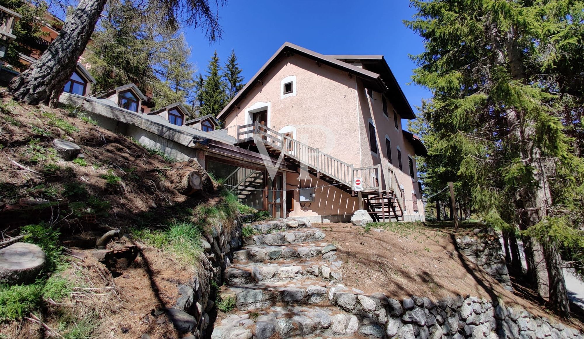 Hotel/Chalet a medida con impresionantes vistas