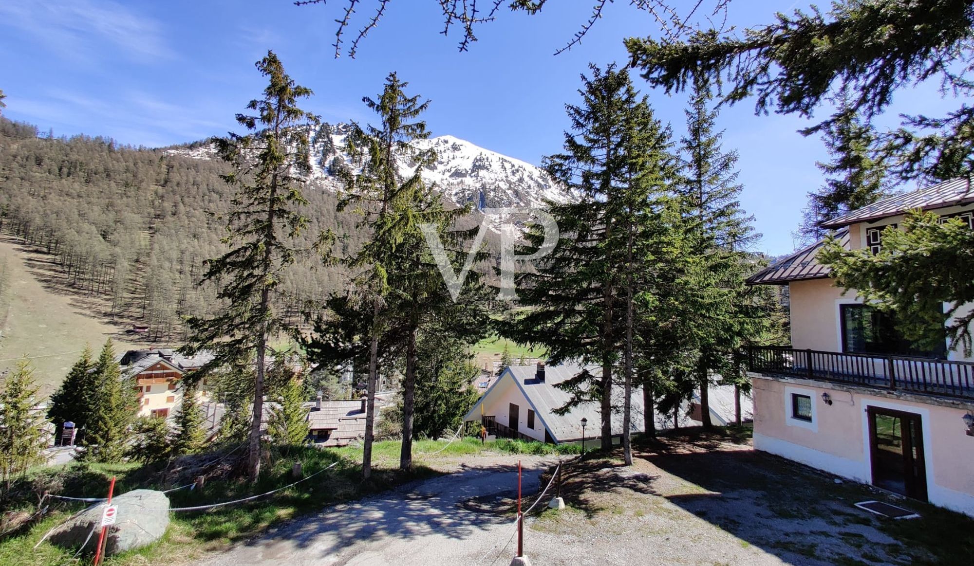 Hotel/Chalet a medida con impresionantes vistas