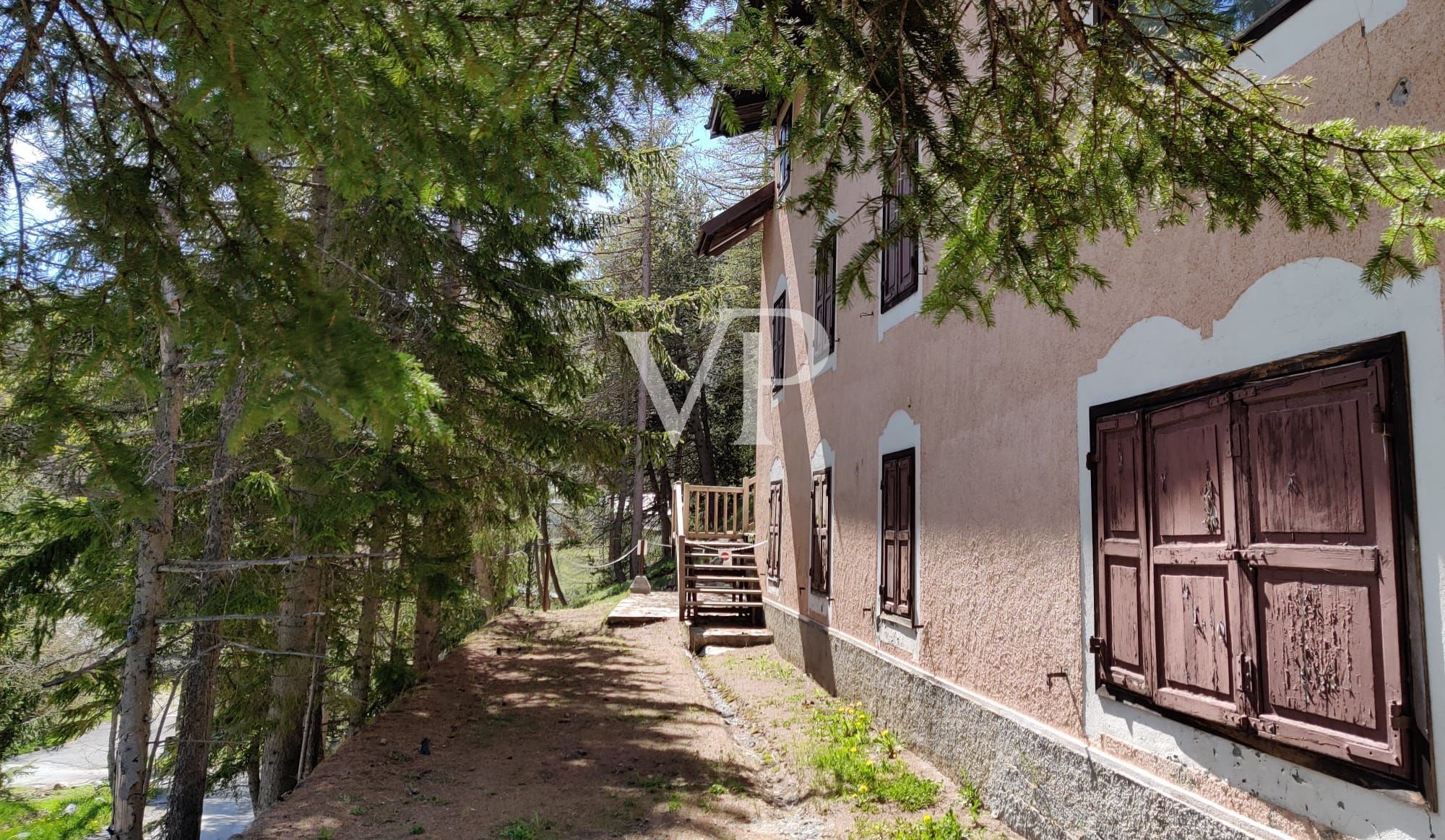 Hotel/Chalet a medida con impresionantes vistas