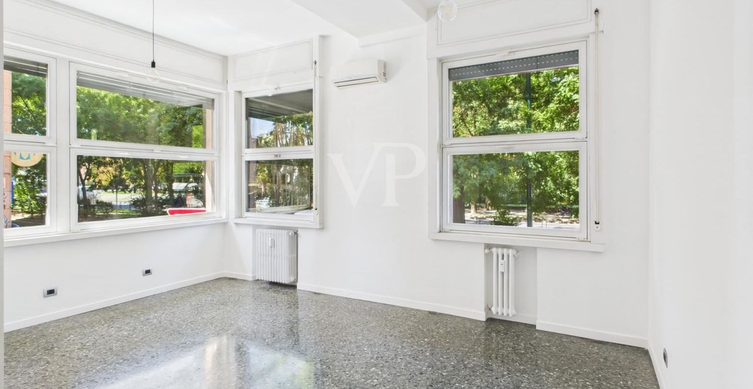 Prestigious Office of about 90 m² free immediately