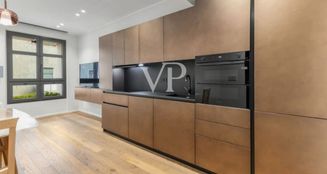 von_poll_real_estate_property_IT252942285_image_4