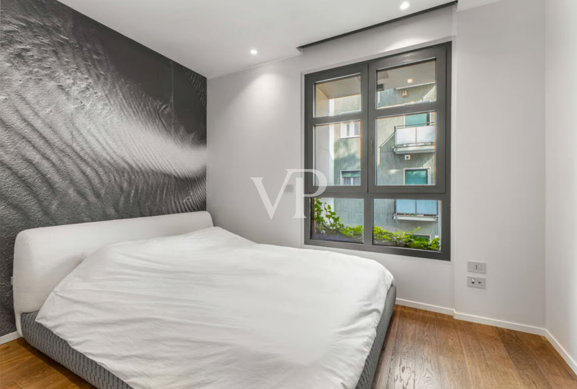 Helle Ein-Zimmer-Wohnung im 3. Stock eines Neubaus