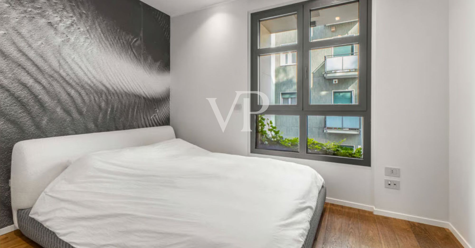 Helle Ein-Zimmer-Wohnung im 3. Stock eines Neubaus