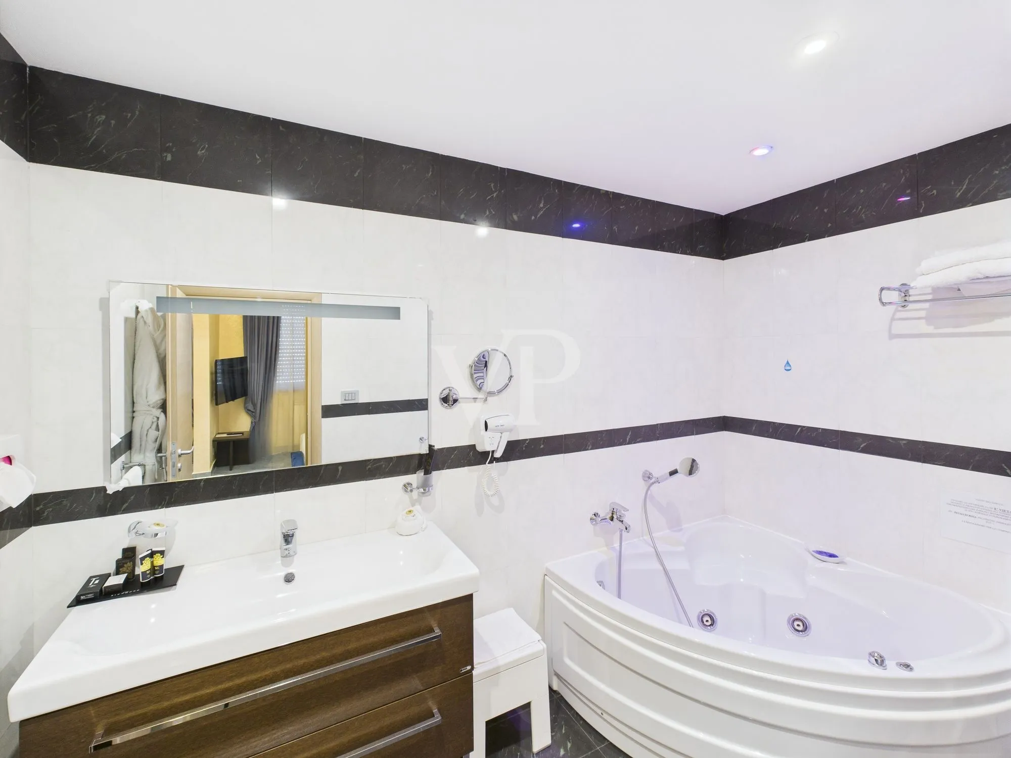 Hotel Villa 400 meters from the sea