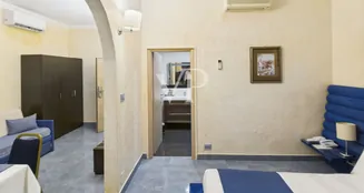 von_poll_real_estate_property_IT252942306_image_22