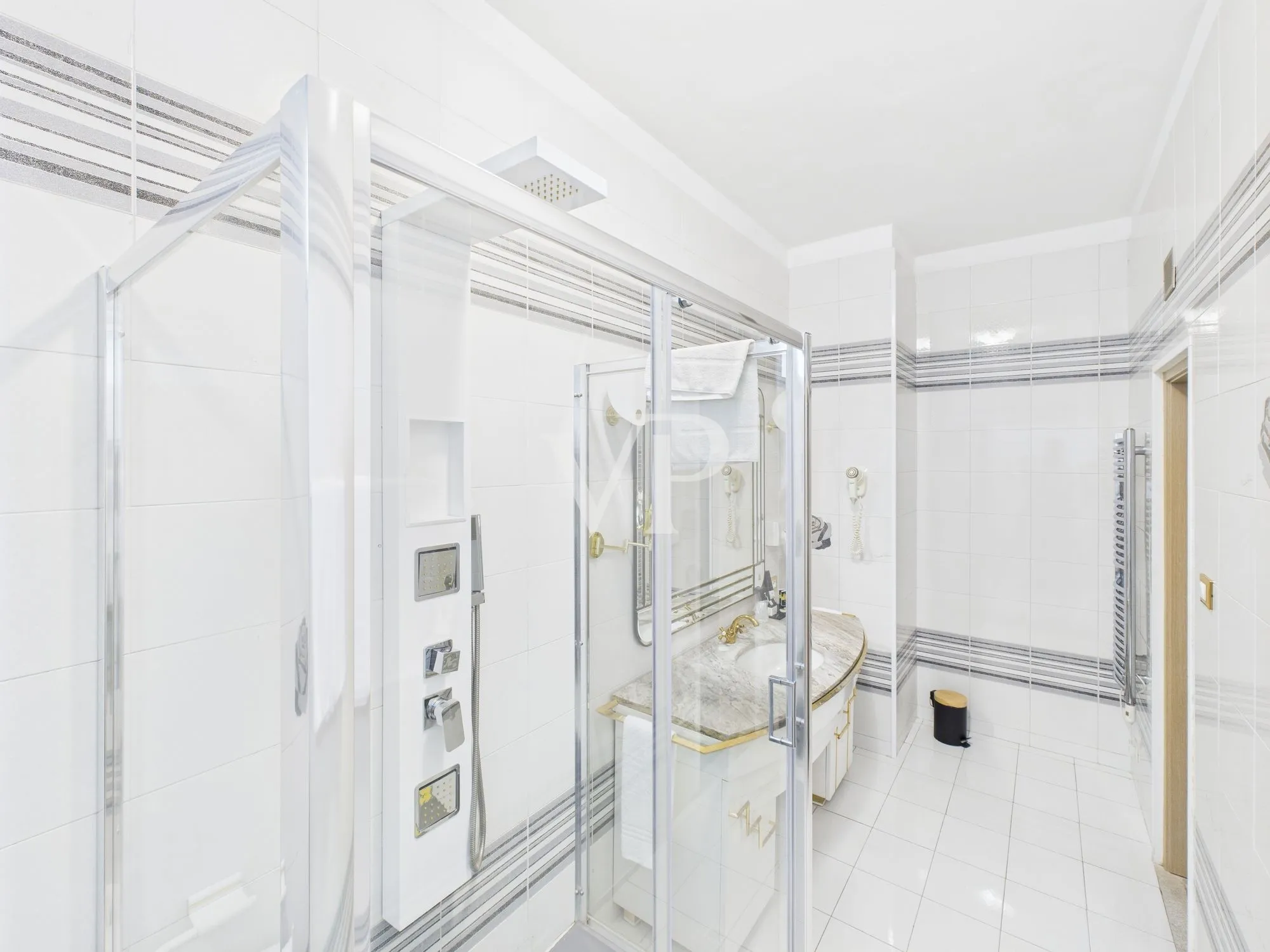 Hotel Villa 400 meters from the sea