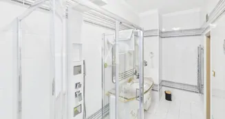 von_poll_real_estate_property_IT252942306_image_61