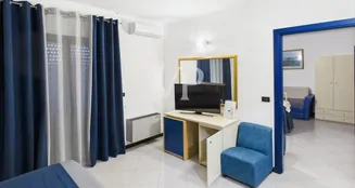 von_poll_real_estate_property_IT252942306_image_105