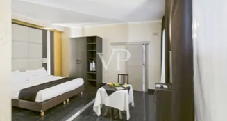 von_poll_real_estate_property_IT252942306_image_55