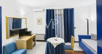 von_poll_real_estate_property_IT252942306_image_108