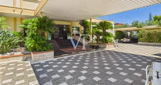 von_poll_real_estate_property_IT252942306_image_5