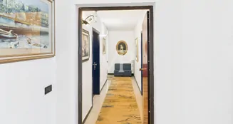 von_poll_real_estate_property_IT252942306_image_100