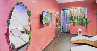 von_poll_real_estate_property_IT252942306_image_47