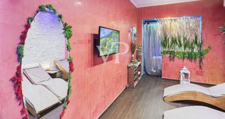 von_poll_real_estate_property_IT252942306_image_47