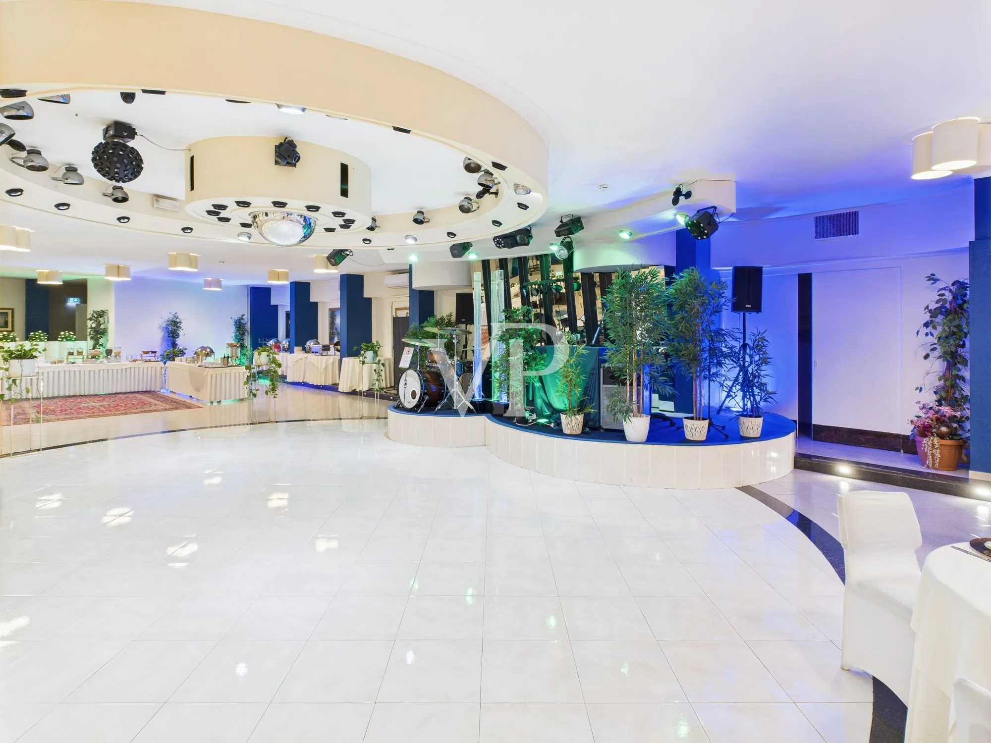 Hotel Villa 400 meters from the sea