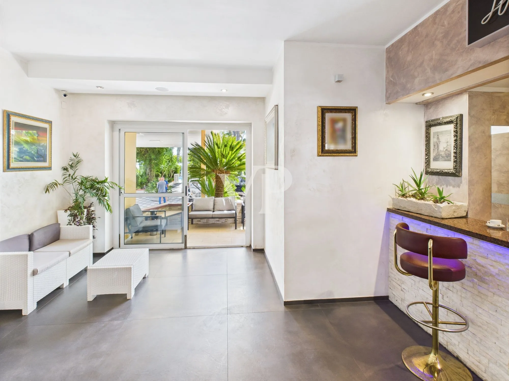 Hotel Villa 400 meters from the sea