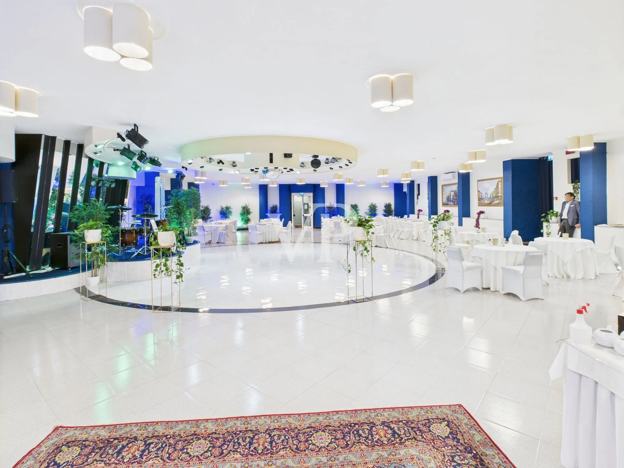 Hotel Villa 400 meters from the sea