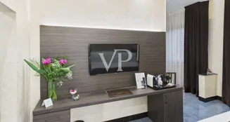 von_poll_real_estate_property_IT252942306_image_46