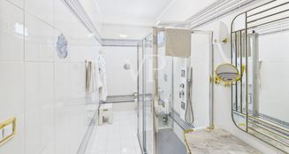 von_poll_real_estate_property_IT252942306_image_60