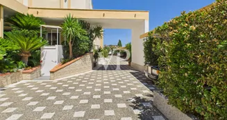 von_poll_real_estate_property_IT252942306_image_81