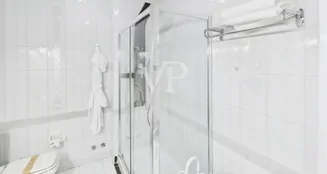 von_poll_real_estate_property_IT252942306_image_31