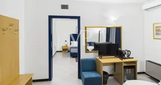 von_poll_real_estate_property_IT252942306_image_110