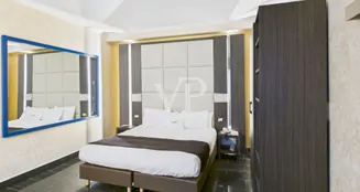 von_poll_real_estate_property_IT252942306_image_57