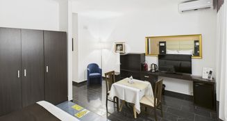 von_poll_real_estate_property_IT252942306_image_28