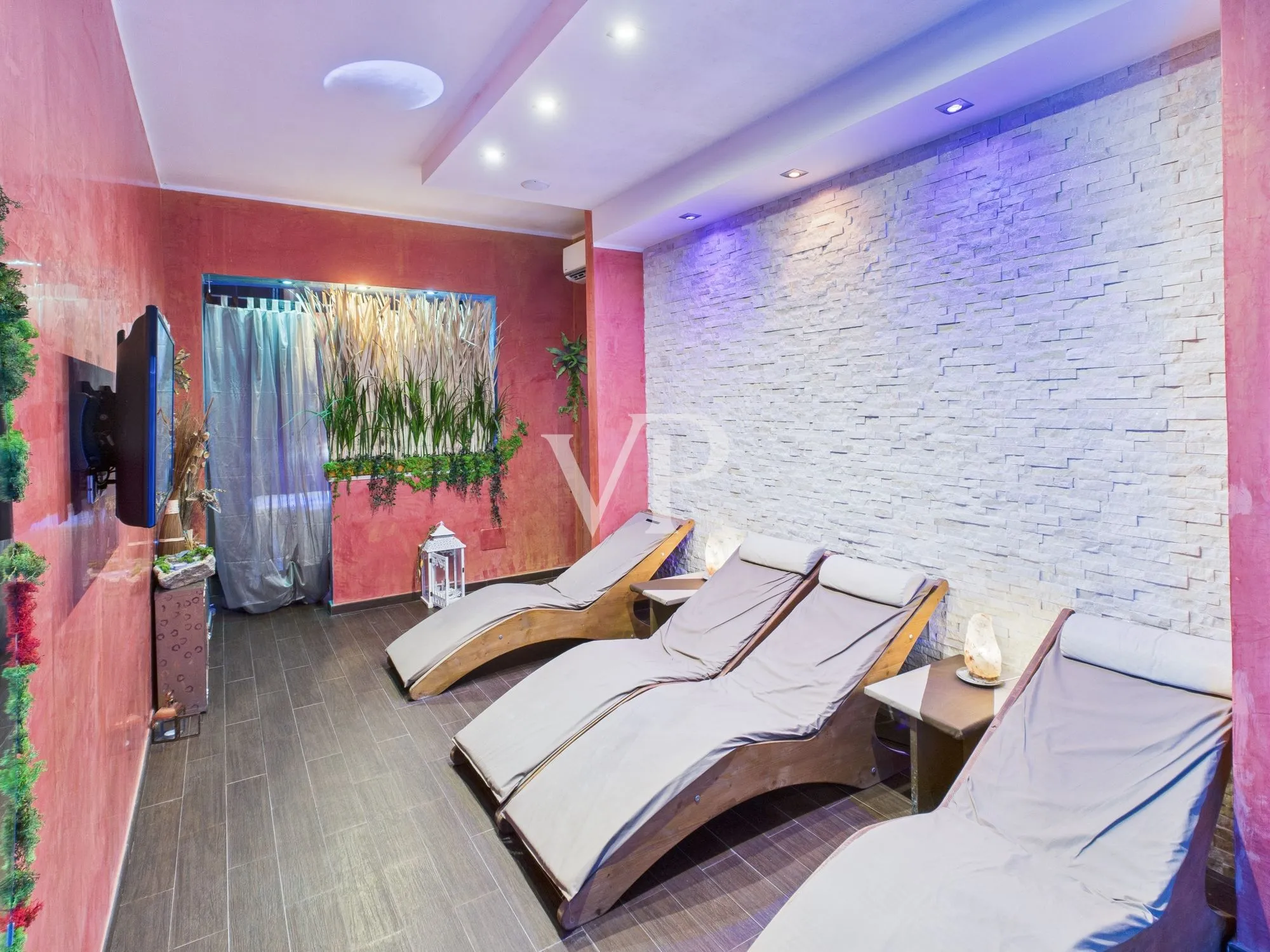 Hotel Villa 400 meters from the sea